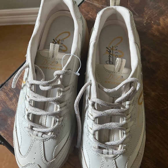 Sketchers Gold Crown Women's D'Lites Crystal - Love (Size 8.5) - Picture 6 of 11